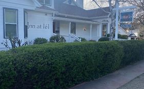 Grey Gables Bed&Breakfast Inn